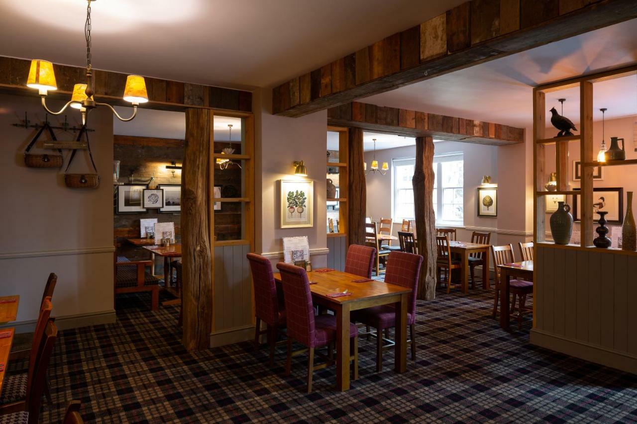 The Poacher Inn Hook  Eksteriør bilde